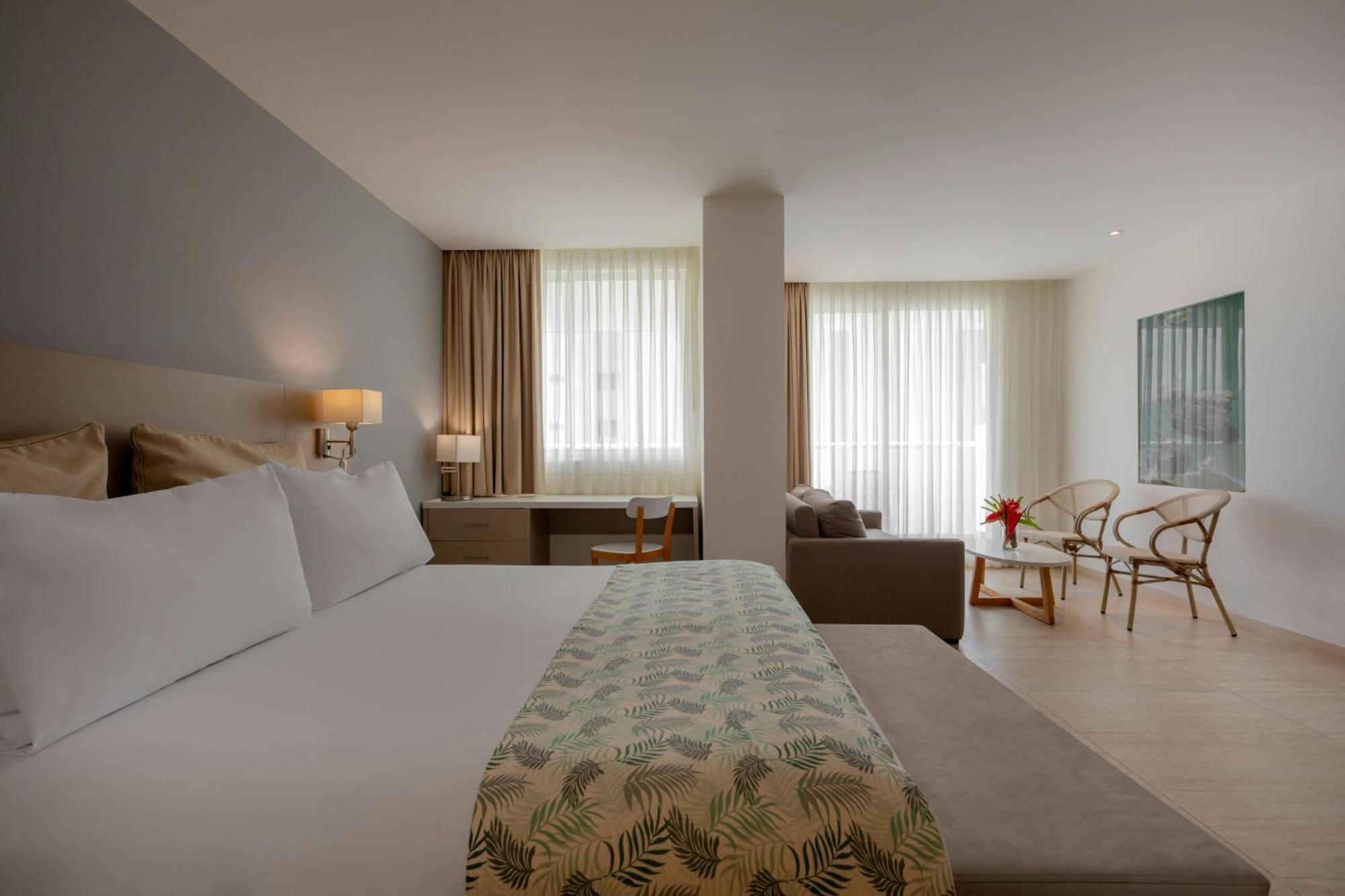 Courtyard By Marriott Santa Marta Resort — Fotos 1
